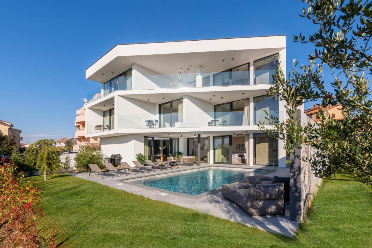 Luxury Villa Aruna Pula Exterior photo